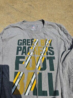 Green Bay Packers youth Large long sleeve t-shirt